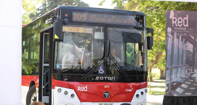 Red de Movilidad incorporará 1.600 buses eléctricos y ecológicos en la región Metropolitana