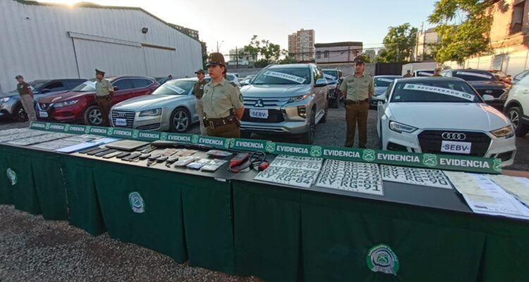 Cae banda que robaba autos, los clonaba y los vendía con GPS para volver a sustraerlos