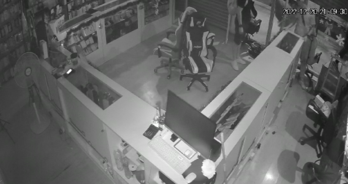 Los pillaron con las manos en la masa: seis detenidos en Talagante tras robo en tienda tecnológica