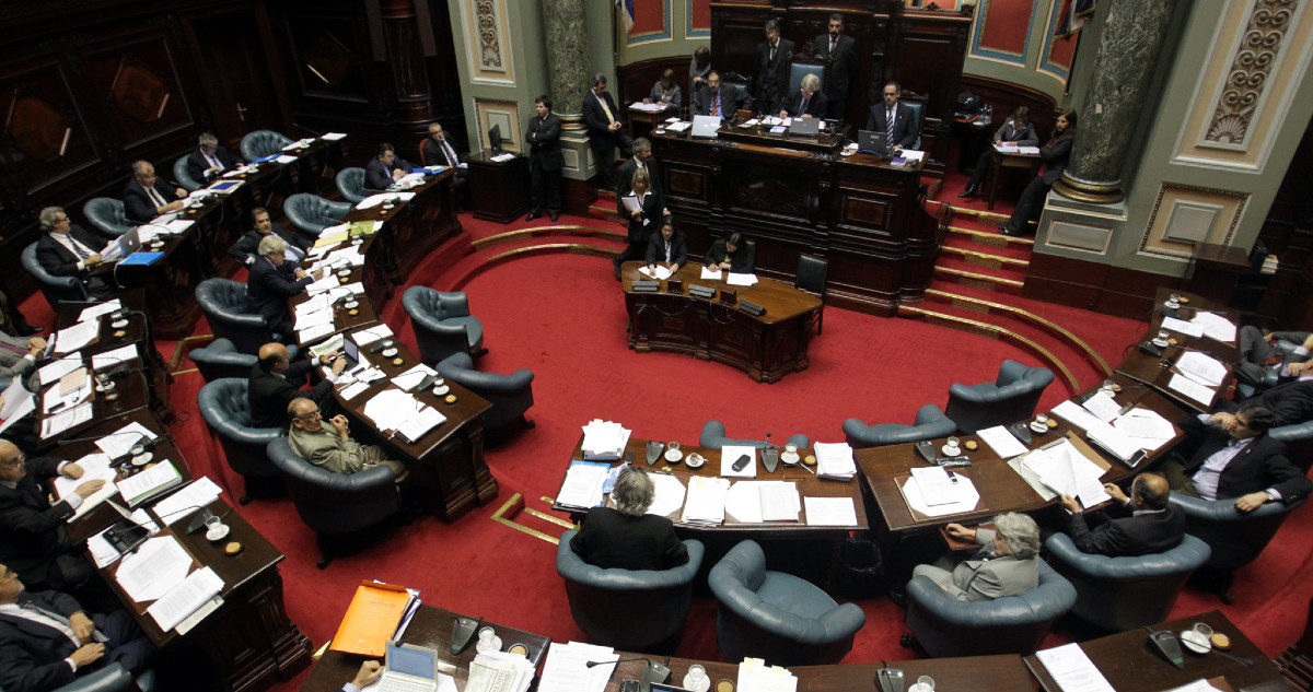 En Uruguay discuten reforma de pensiones que propone aumentar la edad de jubilación