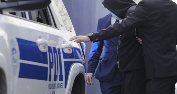 Detienen a parte de banda “los tiktokeros” en Valdivia: robaban madera y subían los videos a redes