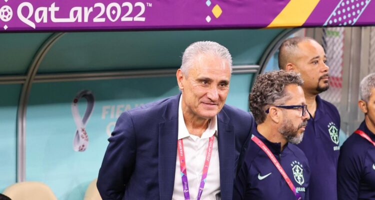 Tite destacó que ningún equipo avanzó con campaña perfecta en Qatar