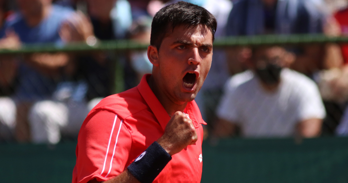 Tomás Barrios va por un cupo para instalarse en el Abierto de Australia.