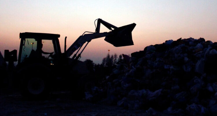 Autoridades comunales y Gobierno firman acuerdo para concretar anhelado relleno sanitario en Curaco