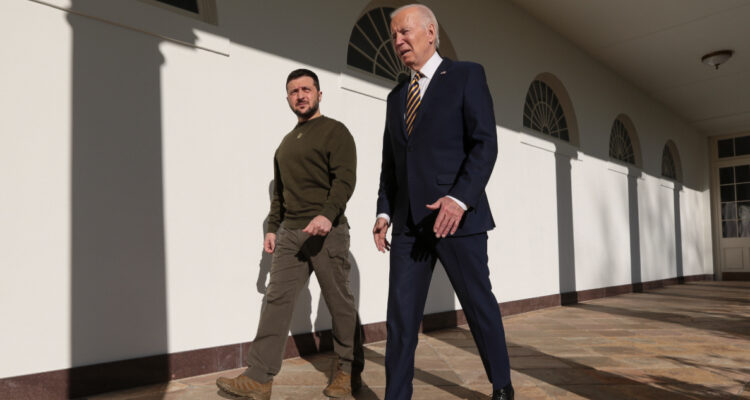 Zelenski sigue los pasos de Churchill en EEUU, un nuevo acercamiento europeo motivado por la guerra