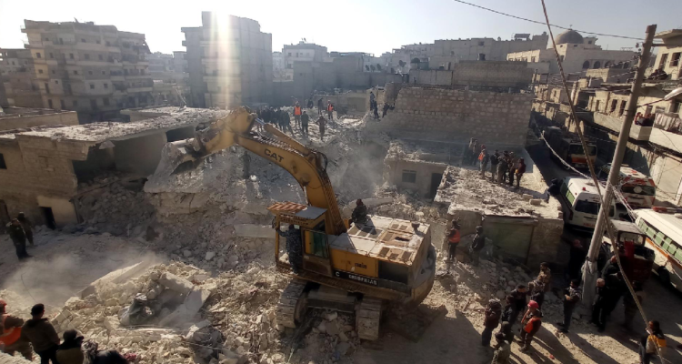 Al menos 16 personas murieron por el derrumbe de un edificio en Siria