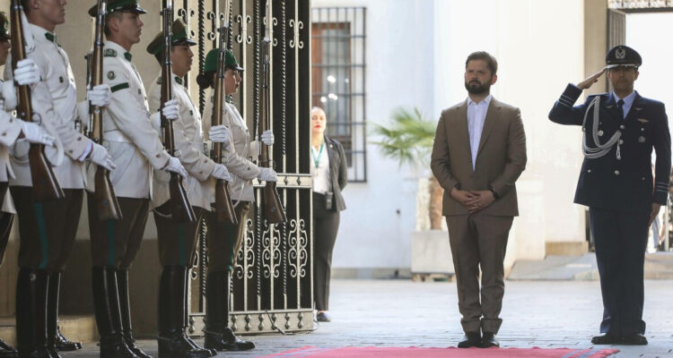 No descartan respaldar AC contra Boric: Senadores RN le exigen retractarse por dichos sobre Mateluna