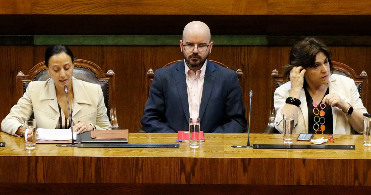 AC contra Jackson se estrecha a última hora ante llamado de RN y voltereta del diputado Moreira