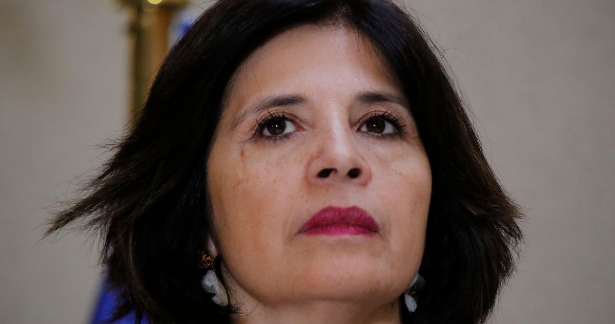 Chile Vamos ingresa AC contra exministra Ríos por indultos y beneficios a reos de la Macrozona Sur
