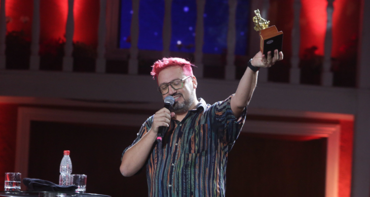 Alex Ortíz en su presentación en el Festival del Huaso de Olmué