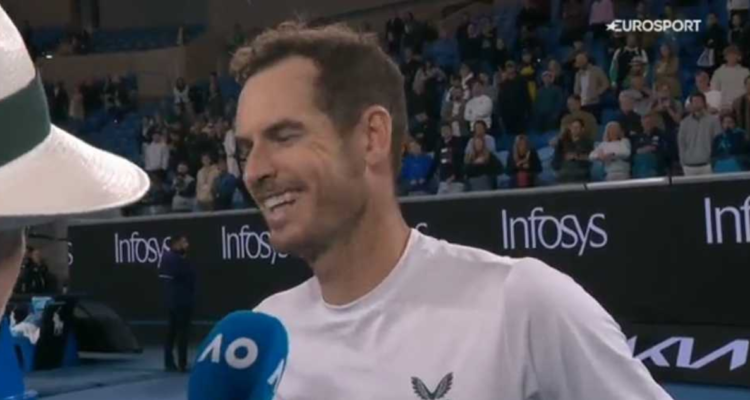 Andy Murray responde a confusa pregunta en el Abierto de Australia.