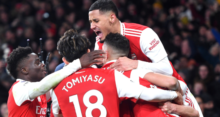 Arsenal logra una importante victoria ante el Manchester United.