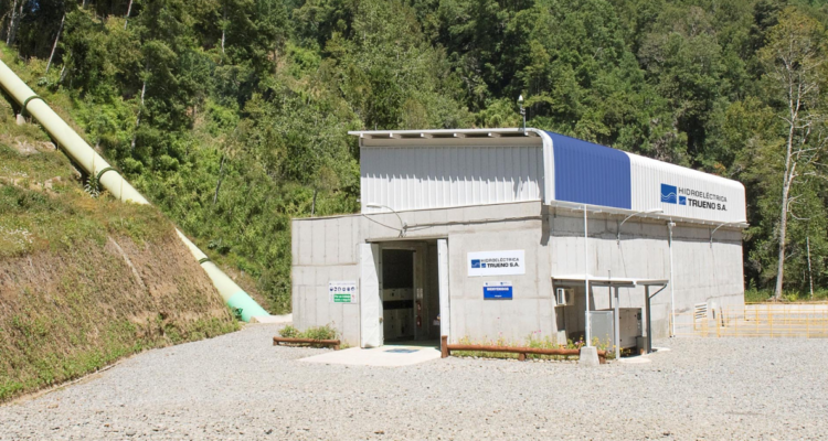 Ataque incendiario afecta Central Hidroeléctrica de Frontel en Vilcún