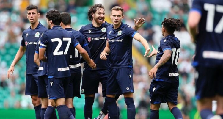 FA Cup: Blackburn eliminó al Norwich en duelo de chilenos.