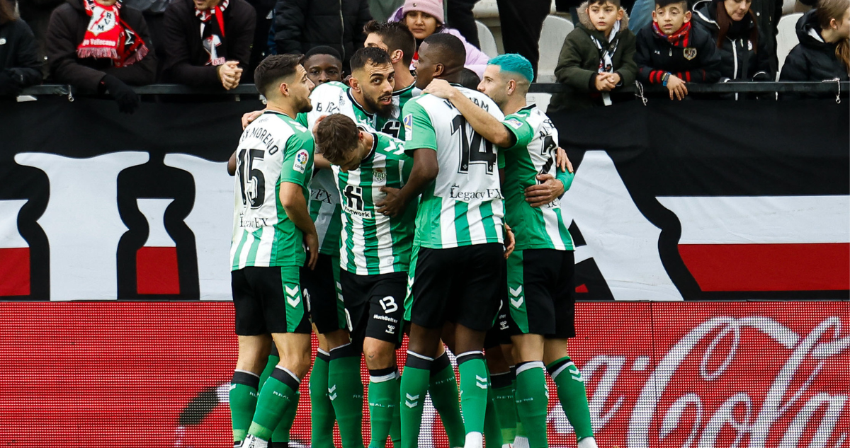 Real Betis visitó al Rayo Vallecano y consiguió un importante triunfo.