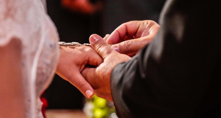 Enjuician en España a abogado por concertar bodas falsas de personas trans argentinas y brasileñas. Imagen de contexto.