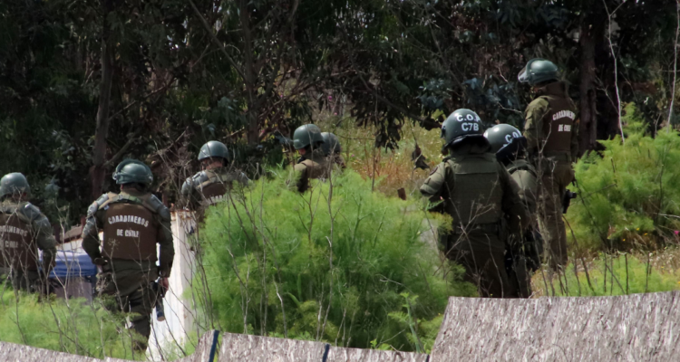 carabineros arresto Mijael Carvones