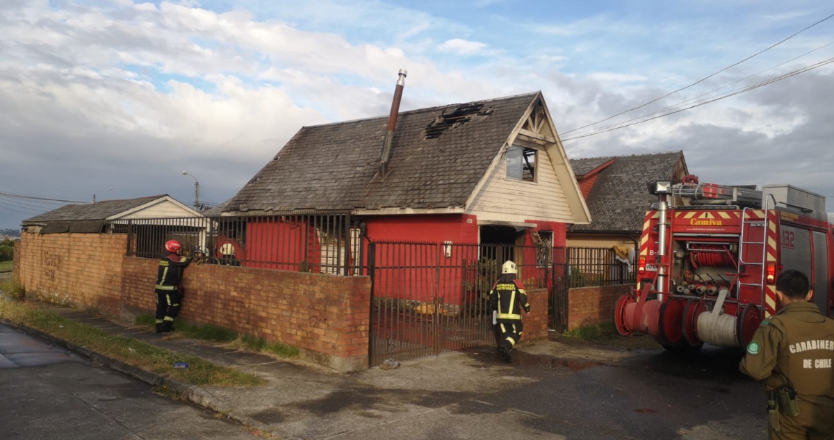 Un muerto y dos lesionados deja incendio en Puerto Montt