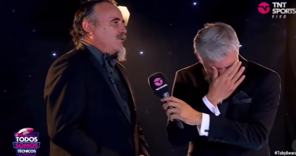 Chascarro monumental: Manuel de Tezanos confunde al “Flaco” con el “Indio” de Dinamita Show