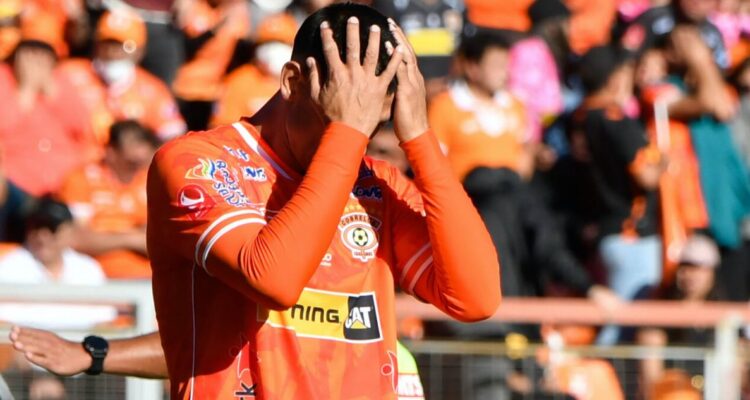 Presidente y director deportivo de Cobreloa acusados de maltrato laboral