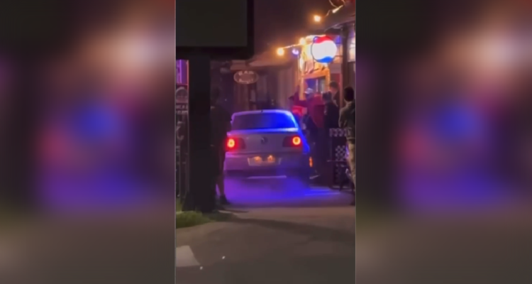 Conductor en estado de ebriedad atropelló a un grupo de peatones en el centro de Pucón