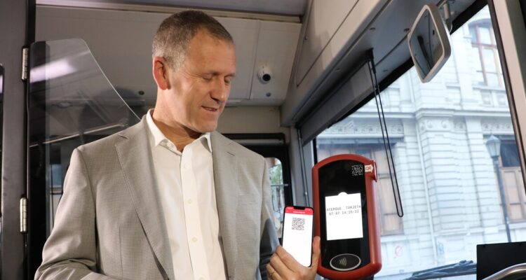 Pasaje del transporte público capitalino seguirá congelado durante primer semestre de 2023