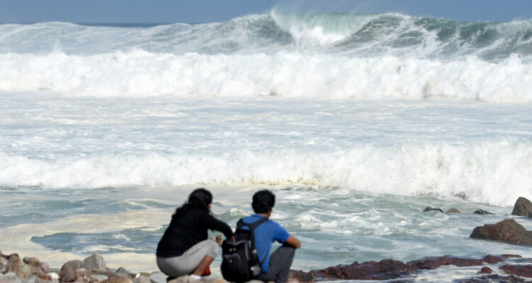Foto contexto discusión de océanos en Congreso Futuro
