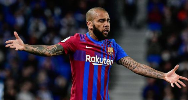 Dani Alves se encuentra compareciendo ante la justicia por una denuncia del 31 de diciembre del 2022.