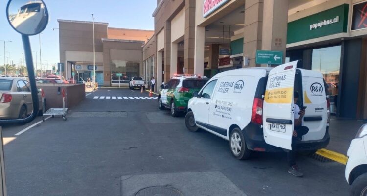 Delincuentes roban 10 millones desde easy en Coronel