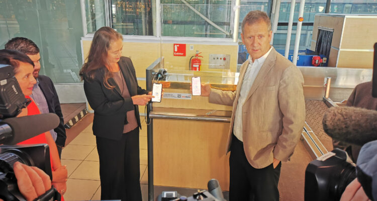 ¿Vuelo se retrasó o suspendió?: Aerolíneas podrían indemnizar con hasta $700 mil tras ajuste a la Ley