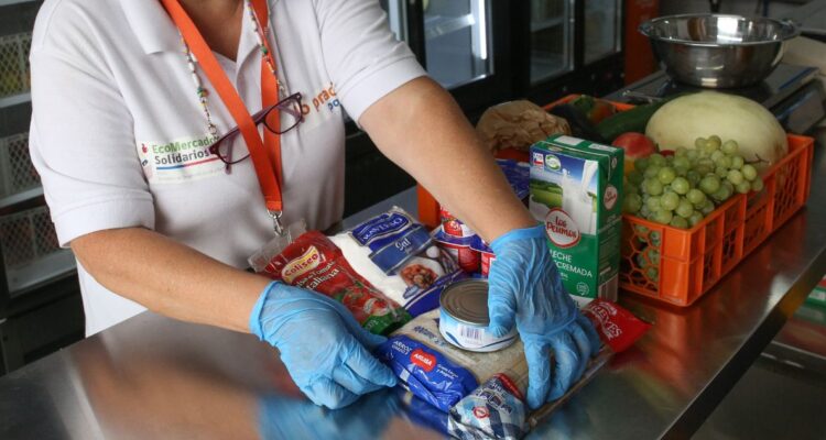 Qué son y en qué comunas encontrar un EcoMercado Solidario