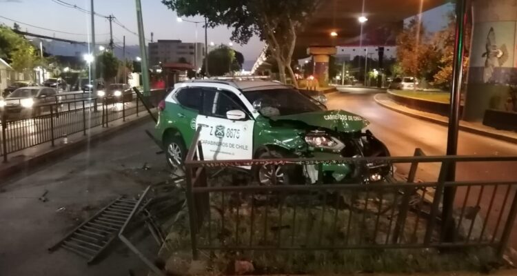 Carabineros del Escuadrón Centauro protagonizan choque en Puente Alto