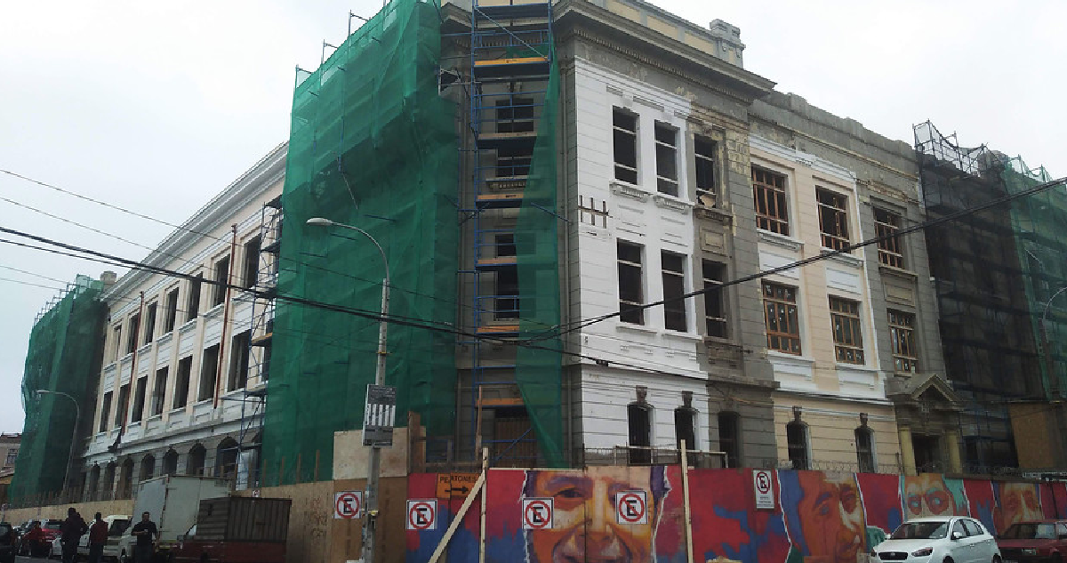 A 13 años del terremoto que la destruyó: anuncian acuerdos para reconstruir Escuela Ramón Barros Luco