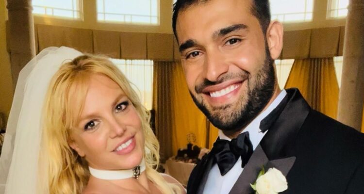 Esposo de Britney Spears niega manejar las redes de la cantante: “Ni siquiera controlo lo que cenamos”