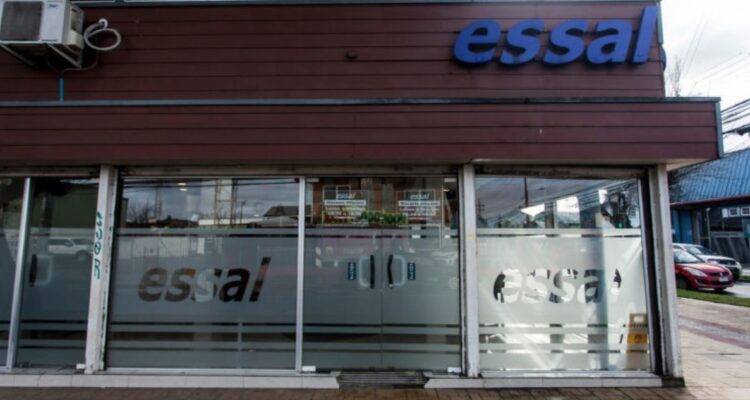 Acusan a empresa ESSAL por inundación de aguas servidas en Puerto Montt: “Viene de varios años”