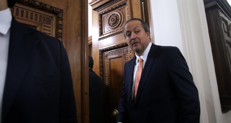 Fiscal Nacional: candidato Valencia niega orden judicial en su contra por deuda en pensión alimenticia