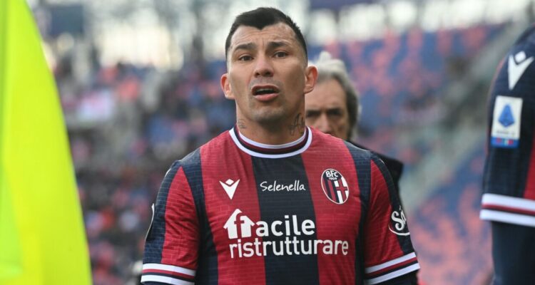 Gary Medel no piensa en volver a la UC: desea renovar con el Bologna