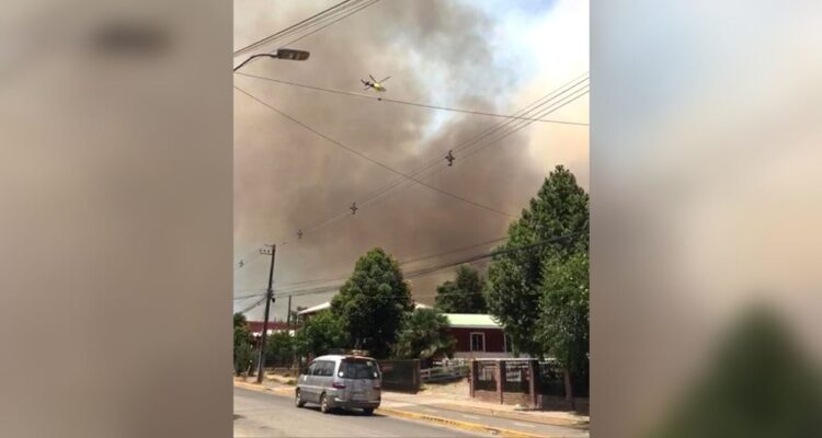 Declaran Alerta Roja para El Carmen y San Ignacio por incendios forestales cercanos a viviendas