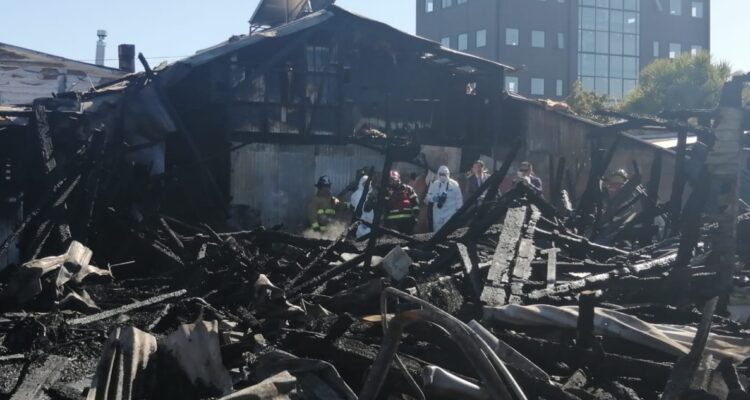 Incendio en domicilio usado como hospedaje en Valdivia