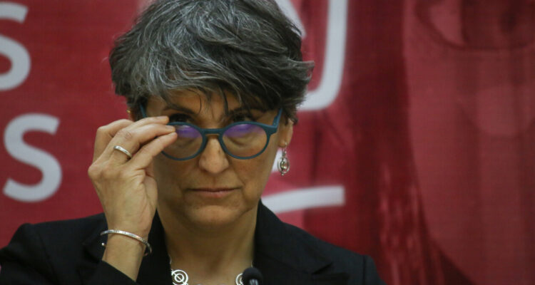 Minsal prepara medidas ante posible colapso de las isapres tras fallo de la Corte Suprema