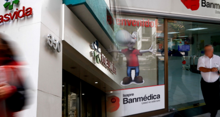 Isapres se restan de diálogo con Gobierno