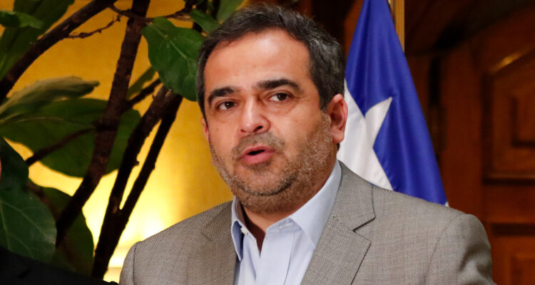 “La política exterior está en manos de novatos”: Quintana (PPD) tras audio donde lo llaman “amurrado”