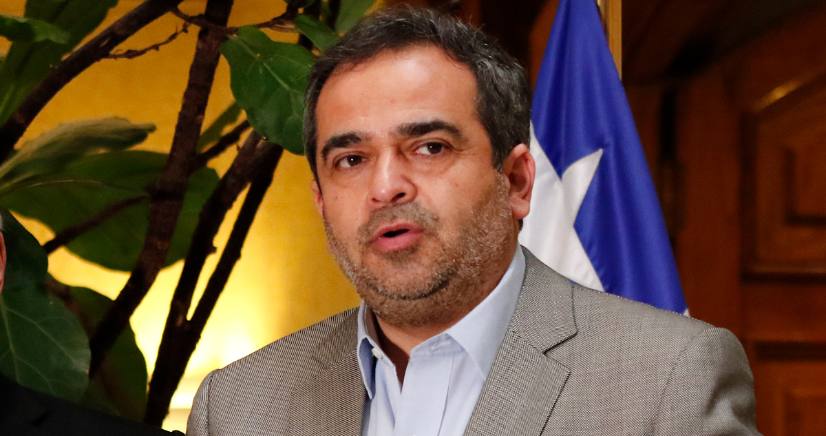 “La política exterior está en manos de novatos”: Quintana (PPD) tras audio donde lo llaman “amurrado”