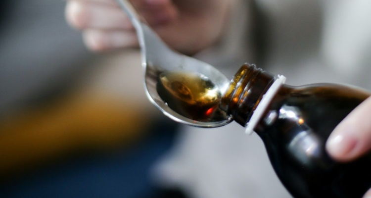 Alertan por jarabes que habrían causado muerte de niños en Asia