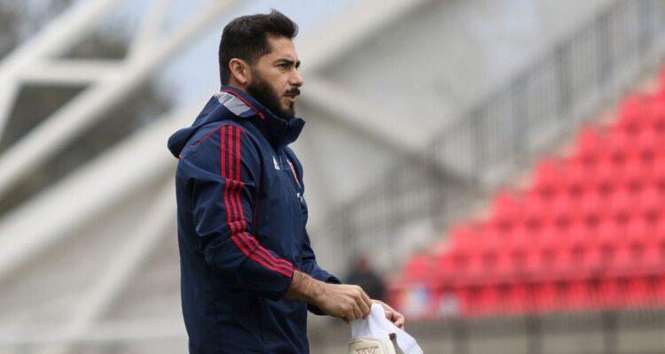 Johnny Herrera otra vez se ve involucrado en un violento lío.