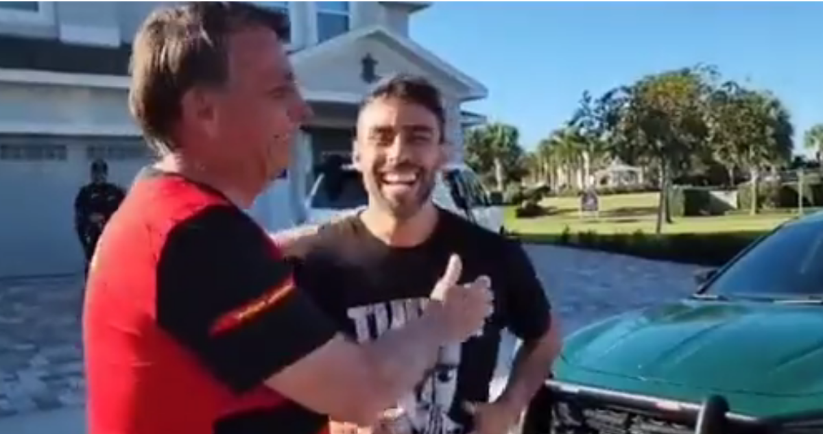 Jair Bolsonaro se encuentra con Jorge Valdivia por Orlando.