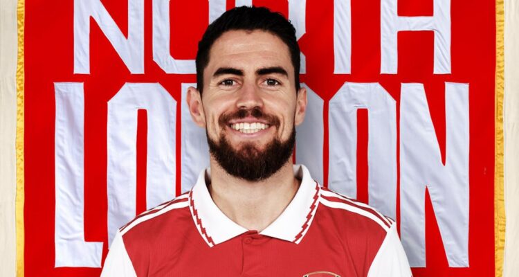Jorginho fue anunciado como nuevo refuerzo del Arsenal.