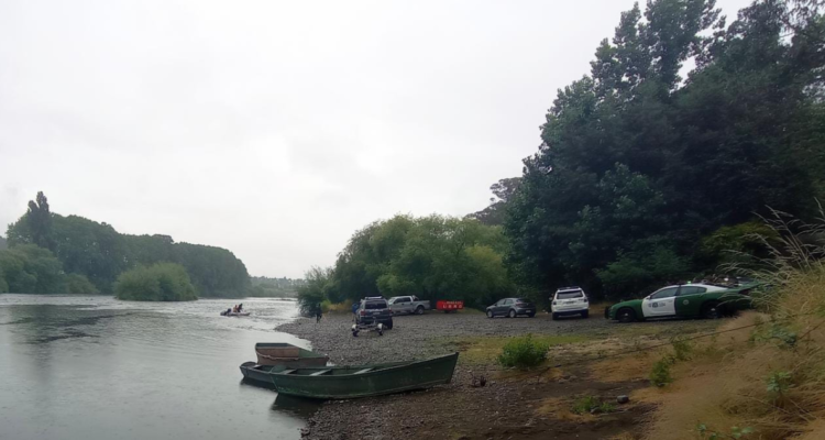 Joven de 28 años muere ahogado tras ser arrastrado por corriente del río Rahue en Osorno
