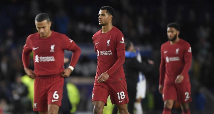 Liverpool agudiza su crisis con fea derrota ante el Brighton por la Premier
