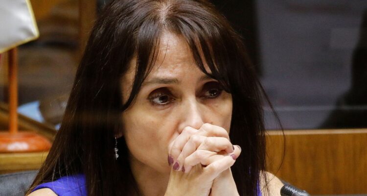 Marta Herrera se niega a renunciar como jefa Anticorrupción y revisará legalidad de medida de Valencia